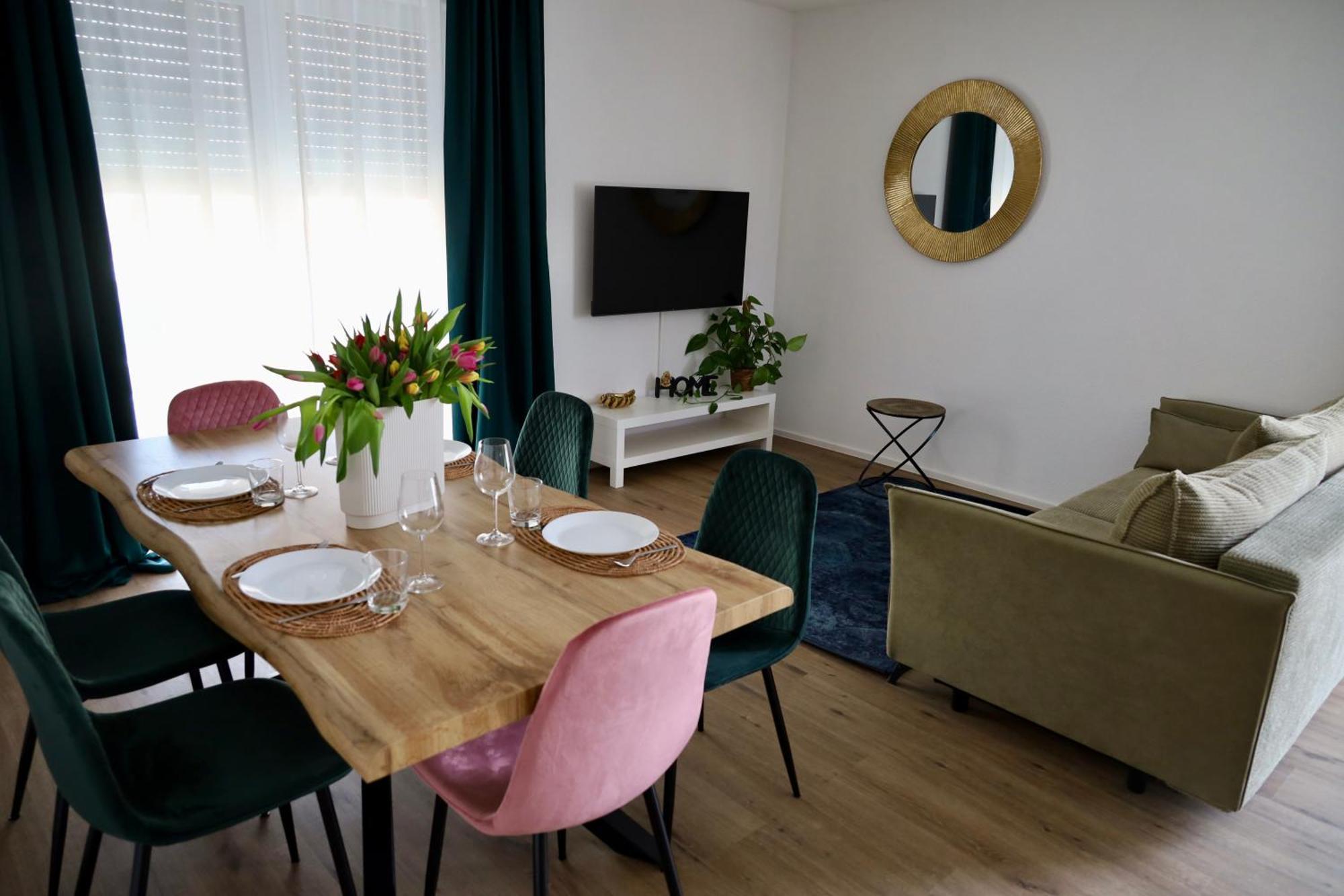 Schluessel Apartments Лар Экстерьер фото